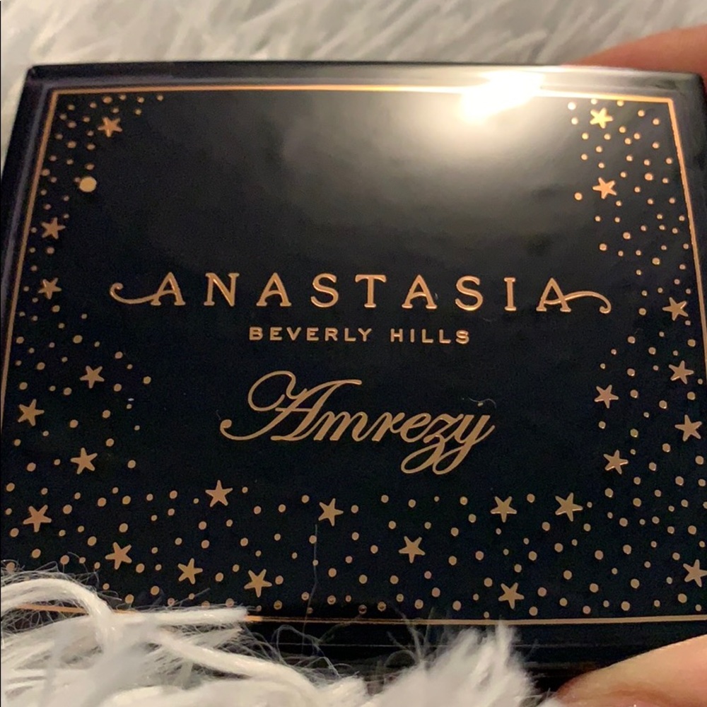 Amrezy Highlight Never worn